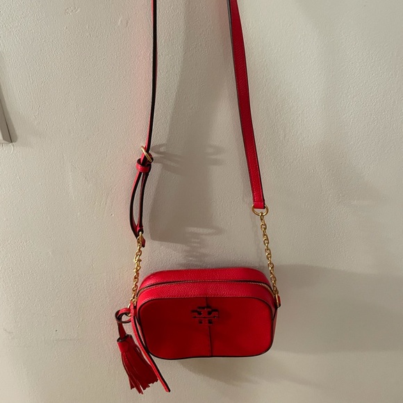 Tory Burch McGraw Leather Crossbody Camera Bag - Picture 3 of 5